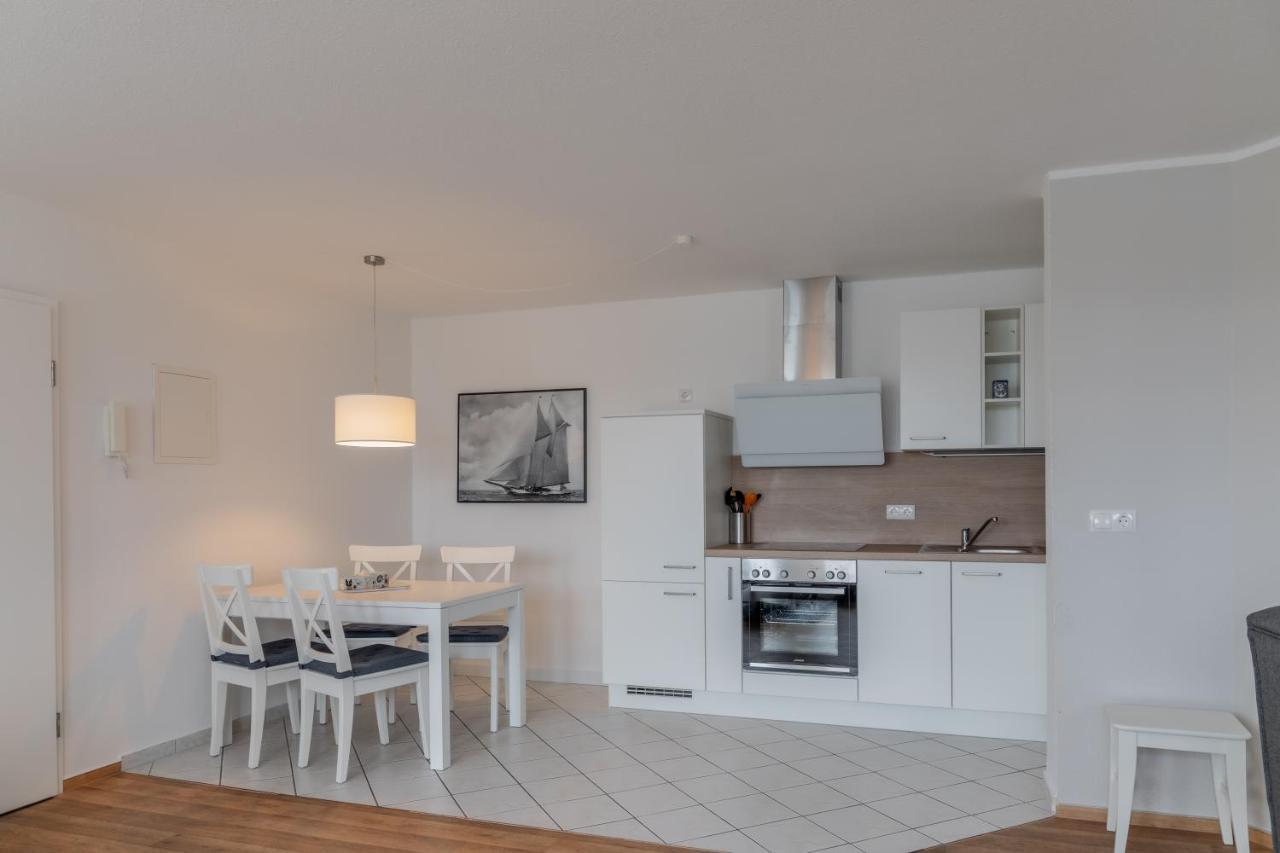 Ferienwohnung Mit Schwimmbadnutzung In Sellin - Haus Strandeck Fewo 14 Goehren  Buitenkant foto